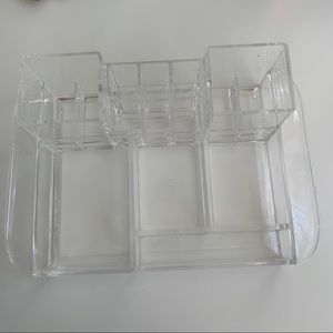 Acrylic makeup organizer